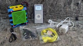 Apple iPod Nano 2nd GenSilver 2GB A1199 + Skullcandy Shrapnel BT Speaker - $2,199.00