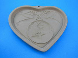Pampered Chef Heart Doves Cookie Mold Peace on Earth Stoneware - $9.89