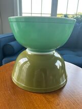 Vintage PYREX Mixing Bowls - 401, 403, 404 -SOLID COLORS - Sold Individu... - $29.00