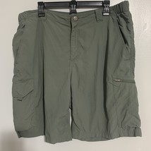 Columbia Omni Shade Shorts Mens 38 Green Cargo Hiking Golf Fishing Conve... - $15.78