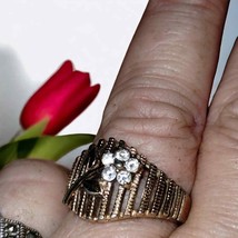 Beautiful vintage golden ring with rhinestone flower - £35.20 GBP