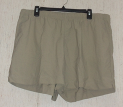 Excellent Womens Columbia Sportswear Beige Nylon Pull On Shorts Size 1X - £22.03 GBP