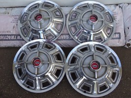 Early 60'S Up 14" Ford 4 Bar Spoke With Red Center Wheel Covers - $148.50