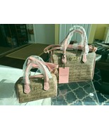 NWT JUICY COUTURE Chestnut Chino LOGO  Mommy &amp; Me Purse Set New - $1,991.93 MXN