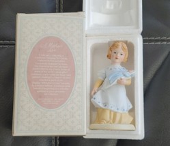Vintage Avon 1981 A MOTHERS LOVE Handcrafted Bisque Porcelain Mom Baby Figurine - $14.24