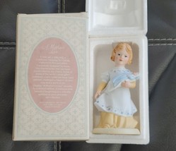 Vintage Avon 1981 A MOTHERS LOVE Handcrafted Bisque Porcelain Mom Baby F... - £10.97 GBP