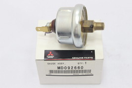 Mitsubishi Montero Sport Mighty Max Engine Oil Pressure Gauge Unit OEM MD092660 - £44.30 GBP