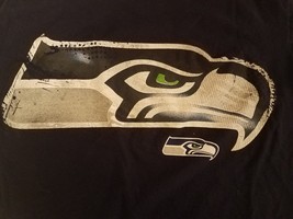 NFL Seattle Seahawks Football T Shirt Mens size Large - £3.47 GBP