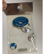 Dolphin retro pin emblem - $476.37 MXN