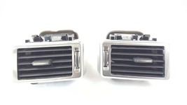 Left And Right Outer Vents OEM 2018 Discovery Sport - $25.72