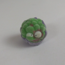 Moose Grossery Gang Series 1 Moldy Veg Cauli-fouler Ultra Rare - $20.29 CAD