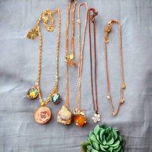 Gorgeous bundle of vintage dainty necklaces - $37.62