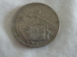 VINTAGE FRANCISCO FRANCO CAUDILLO DE ES PANA POR LA G. DE DIOS 5 PTAS 19... - $7.99