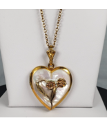 Vintage Marked WH 1/20 12K GF Mother of Pearl Heart Flower Locket Pendan... - $1,699.85 MXN