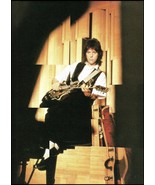 Jeff Beck with Gretsch Duo Jet Black electric guitar 8 x 11 pin-up photo... - $4.01