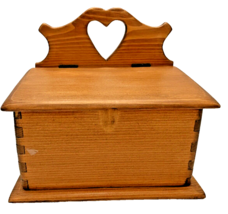Recipe Box Wood Estate Lid Heart Dovetail Joints Vintage Wooden - $23.24