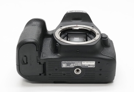 Canon EOS 90D 32.5MP Digital SLR Camera - Black (Body Only) image 9
