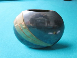 Coin shape silverplate vase with golden band made in India, 8 x 7&quot; original - $46.52