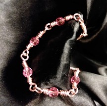 Bracelet - hand woven links with fine, pink crystal beads - $562.03 MXN