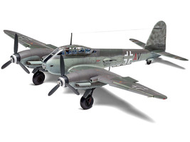Level 2 Model Kit Messerschmitt Me410A-1/U2 &amp; U4 Fighter-Bomber Aircraft 1/72 - £37.95 GBP