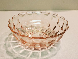 Vintage Pink Depression Glass Cube Diamond Scalloped Edge Bowl - £5.43 GBP