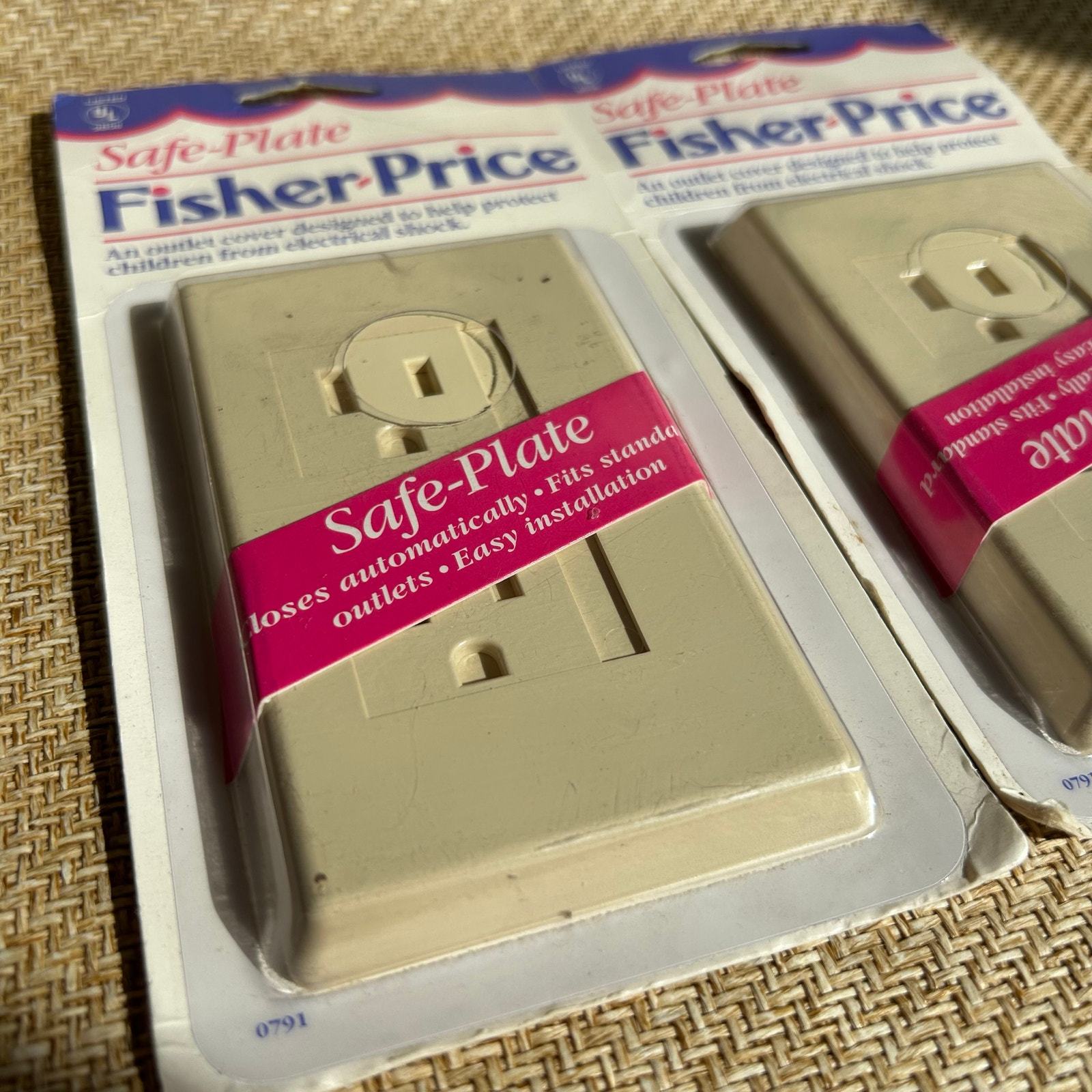 Vintage Fisher-Price Safe-Plate Outlet Covers NIP Set of 2 Child Safety Item image 2