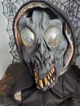 Seasons By ZAUDERS  Halloween Plated Eye Mask Alien Monster Latex Area 51 Xfiles - £17.49 GBP
