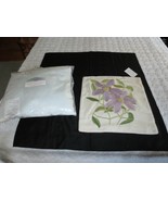 NWT LINEN SOURCE Crewel Embroidered FLORAL PILLOW COVER &amp; FORM  - 18&quot; x 18&quot; - £27.65 GBP