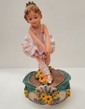 BEAUTIFUL - Vintage Ballerina Musical 9&quot; Figurine, Dancer Music Box - $14.03