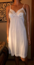 Vtg Sz 34/22 White Vanity Fair Nylon Full Slip Gown Nightgown USA (a VF Co) - $17.82