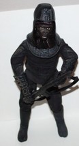 Beneath the Planet of the Apes General Ursus 12&quot; Action Figure Rifle 1998 Hasbro - £7.66 GBP