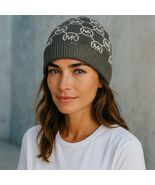 Michael Kors SIGNATURE MK Collection Beanie Hat Gray Women’s OS NWT $48 - $424.09 MXN