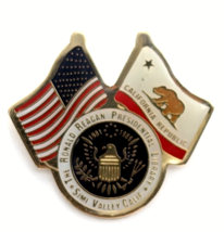 Ronald Reagan Presidential Library Simi Valley CA USA Crossed Flags Pin Souvenir - £10.65 GBP