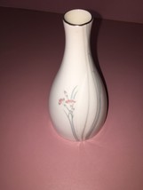 Royal Doulton Impressions Flower Vase - $25.15