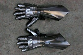 Medieval 18 Ga Steel Knight Gothic Pair Of Gauntlets Gloves Armor x-mas item - £123.26 GBP