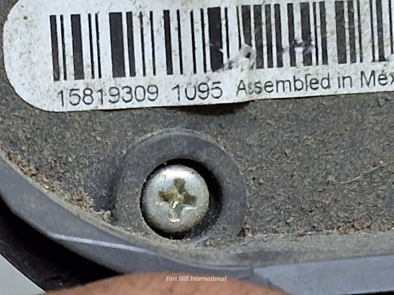 General motors OEM cruise control switch for various models 15819309 Item image 3