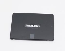 Samsung 870 EVO 4TB 2.5" SATA III Internal SSD MZ-77E4T0B/AM image 2