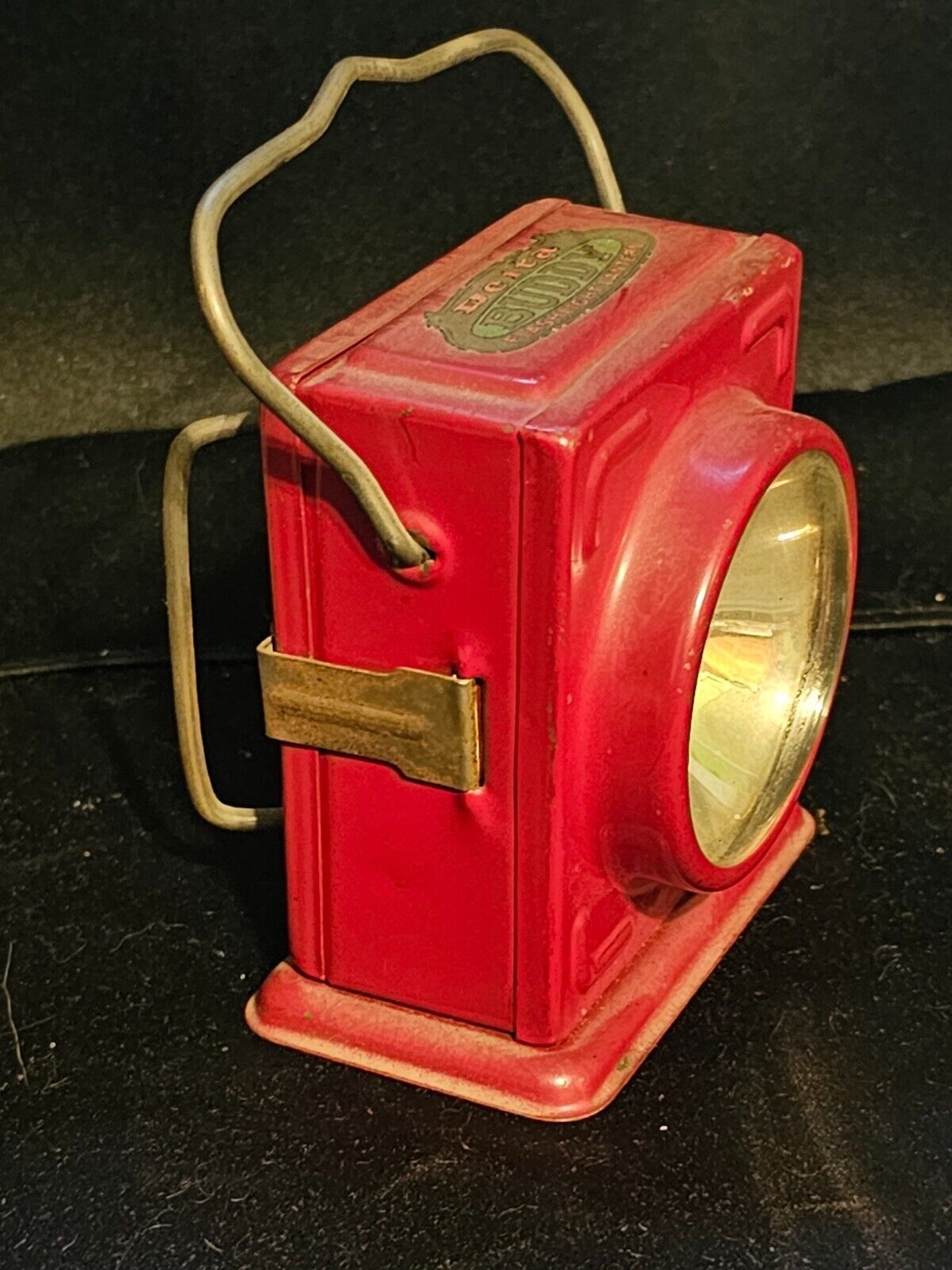 Antique 1920s Pressed Steel Delta Electric Buddy Flashlight Lantern