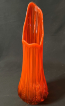 Vintage Mid Century L.E. Smith Ribbed Amberina Swung Art Glass Vase - 20... - $345.00