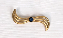 vintage signed Monet brooch gold tone blue cabochon center pin - $19.79
