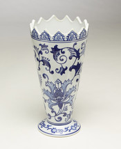 Zeckos AA Importing 59811 9.5 Inch Blue And White Vase - £46.73 GBP