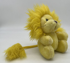 Vintage Russ Berrie &amp; Co Yellow Lion 8” Brown Nose Puff Tail -Writing On Tag- - £9.10 GBP