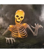 HALLOWEEN 2025!  HUGE OVER 7&#39; SKELETON LIGHTED GROUND BREAKER HALLOWEEN ... - $6,550.78 MXN