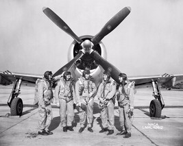 Research pilots with P-47 Thunderbolt at NACA Langley 1945 Photo Print - £7.03 GBP