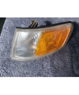 1994 - 1997 HONDA ACCORD TURN SIGNAL PARK LIGHT LAMP DRIVER LEFT 0831715... - $40.50