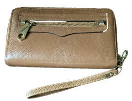 Rebecca Minkoff Regan Universal iPhone Plus &amp; Max Brown Leather Wristlet... - $376.33 MXN