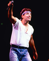 Bruce Springsteen White T- Shirt &amp; Bandana 8x10 Photo - €8,46 EUR