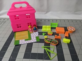 Vintage Sweet Home Plastic House People Accessories 5.5 Inch - £23.80 GBP