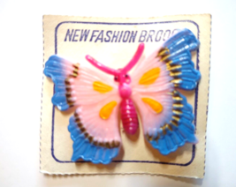 Butterfly Fashion Brooch Vintage UNUSED Japan Retro Plastic Bug Pin On Header - £15.58 GBP