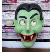 Hallmark Wind Up Vampire Pin Vintage Halloween Google Eyes Chatter Teeth Magnet - £18.03 GBP